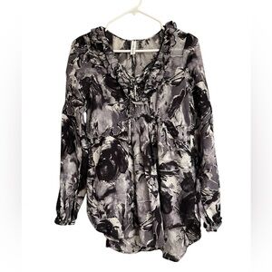 HIGH couture, Italian luxury brand top, black and white womens large blouse